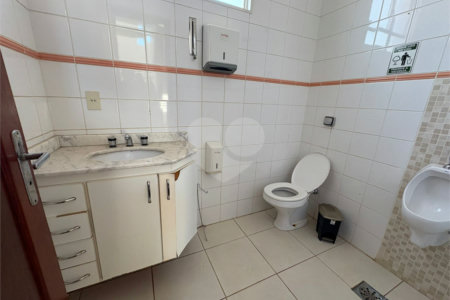 Ótima oportunidade para moradia ou investimento comercial!