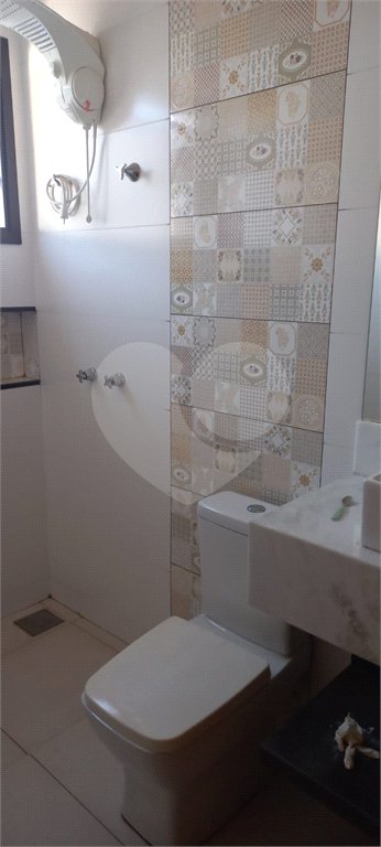 Luxuoso Sobrado com 4 Suítes