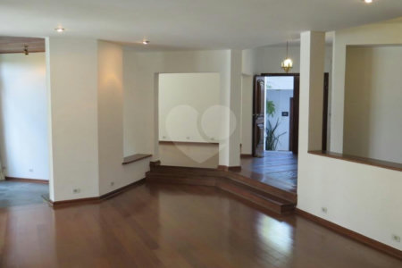 Casa de Vila à venda com 4 suítes em Morumbi, São Paulo, SP