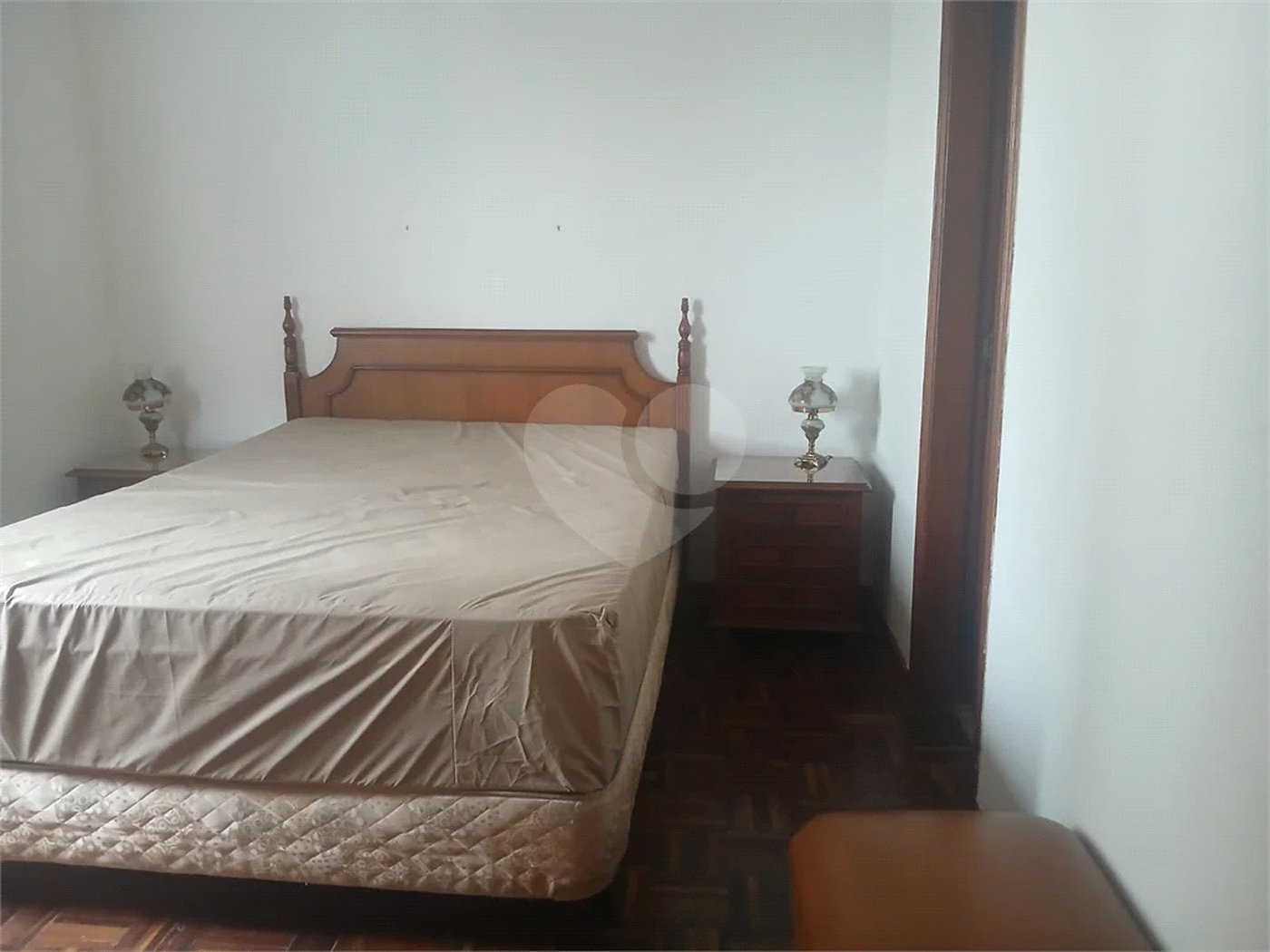 Apartamento a venda com porteira fechada no Belem com 95m com 03 dormitórios espaçoso sendo um suíte, 2 vagas. Aceita Permuta.