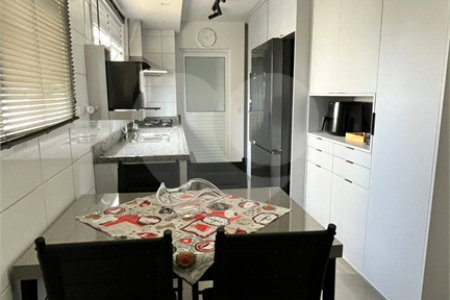 Apartamento à venda com 4 quartos, sendo 3 suítes, em Cambuci, São Paulo, SP