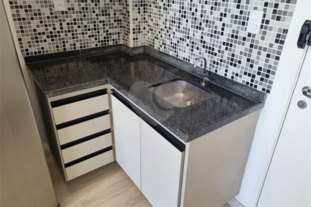 Apartamento de 33m² com 1 Quarto e 1 Vaga à Venda na Vila Mariana