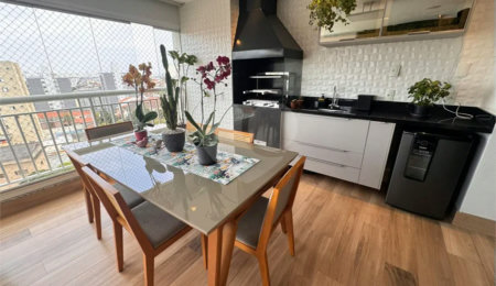 Apartamento à venda com 3 quartos, sendo 1 suíte,  em Vila Leonor, São Paulo, SP