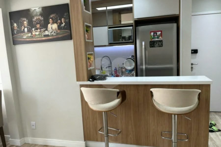 Apartamento com 2 dormitórios , sendo 1 suíte , 2 vagas , à venda no bairro Jardim , em Santo André.