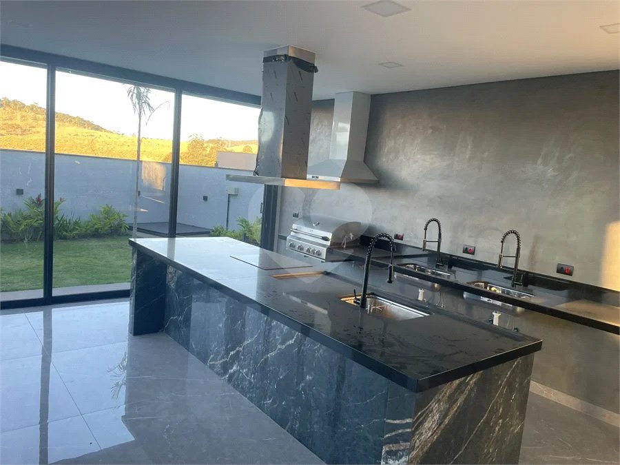 CASA ALTO PADRÃO | 5 SUÍTES | CONDOMÍNIO CLUBE – ATIBAIA