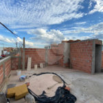 Casa Térrea com 2 dormitórios, sendo 1 suíte.