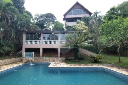 LINDA CHÁCARA A VENDA - CONDOMINIO ALPES D'OURO - BOM JESUS DOS PERDÕES