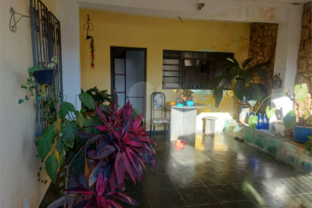 Casa à venda com 3 quartos, sendo 2 suítes,  em Capela, Vinhedo, SP