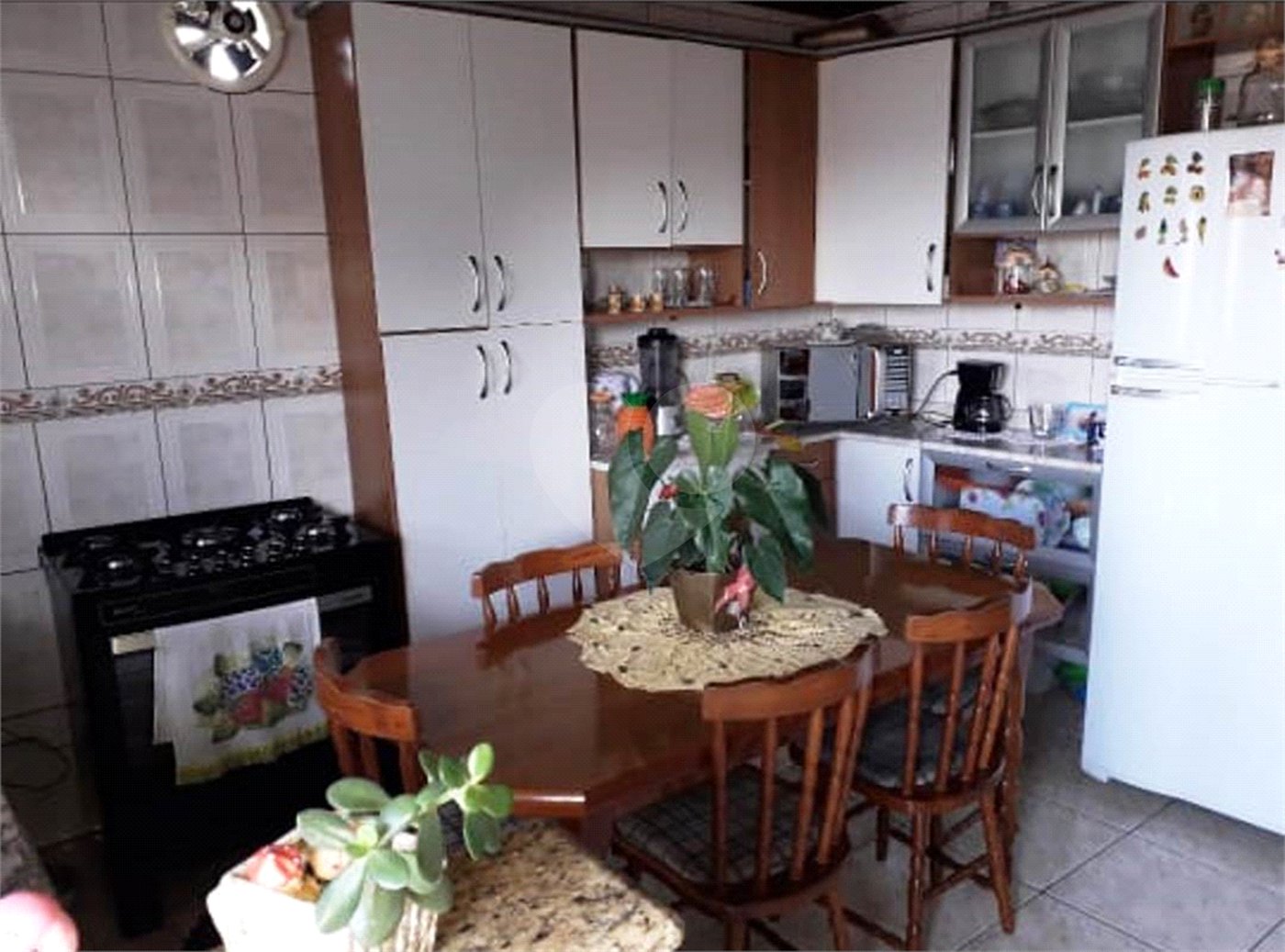 Casa versátil à venda: Casa com 2 Quartos, 3 Unidades Residenciais e Sala Comercial - Louveira