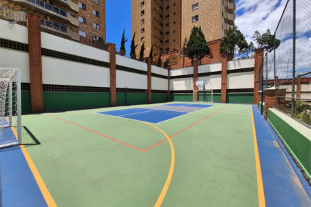 Apartamento à Venda no Condomínio Mansão do Butantã 105m² 3 quartos, suíte, 2 vagas cobertas, varanda