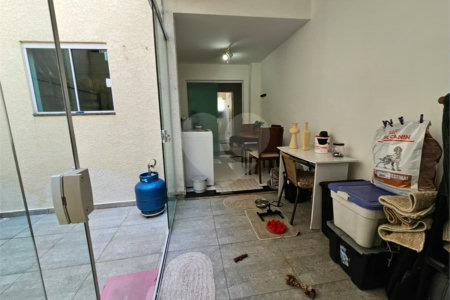 APTO TERREO COM QUINTYAL AMPLO, 2 QUARTOS 1 SUITE ,R$ 440 MIL