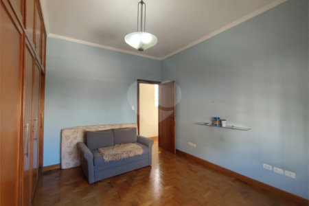 Apartamento para venda e locação na Aclimação de 108m² com 2 dormitórios e 2 banheiros, varanda