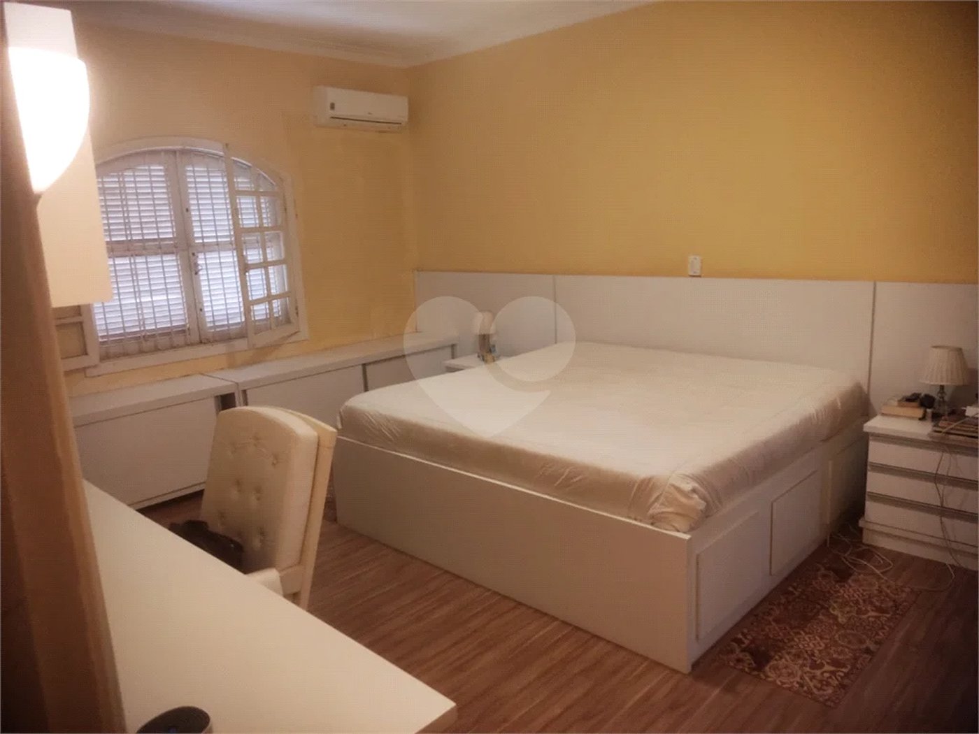 Chácara à venda com 4 quartos, sendo 1 suíte, em Chácaras Polozzi, Louveira, SP