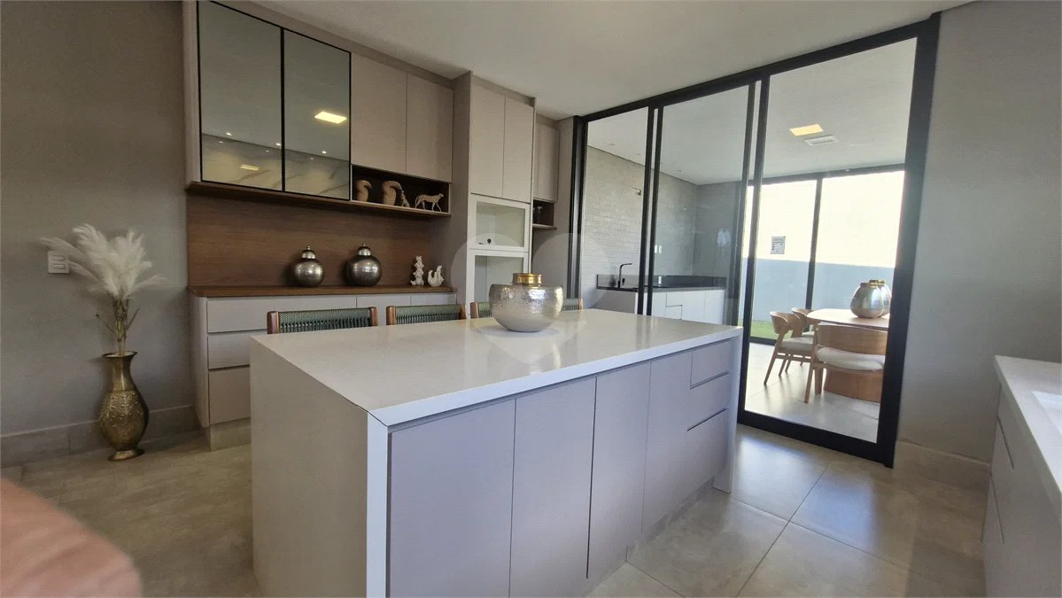 Casa Térrea de Alto Padrão no Condomínio Elementum | Totalmente Mobiliada e Decorada, 3 Suítes e Piscina