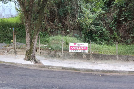 Terreno em Atibaia com 700 metros para uso misto na região central da cidade, avalia permuta com casa ou apto em Atibaia