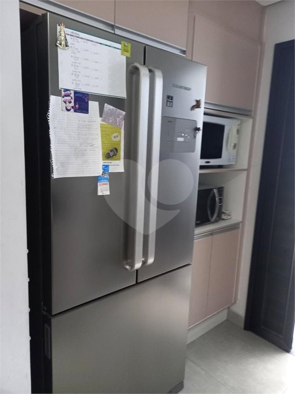 Sobrado à venda com 5 quartos, sendo 3 suítes, em Residencial Jatobás, Louveira, SP