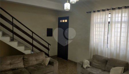 Sobrado à venda com 3 quartos em Chácara Inglesa, São Paulo, SP