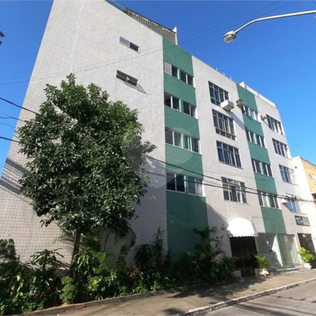 Cobertura Duplex para venda no Edificio Tarre Junior em Cabo Frio/RJ.