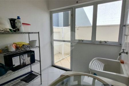 Lindo sobrado com 4 suites e piscina à venda, 365m², por R$ 2.450.000,00 no condomínio Villa Suiça, em Indaiatuba/SP.