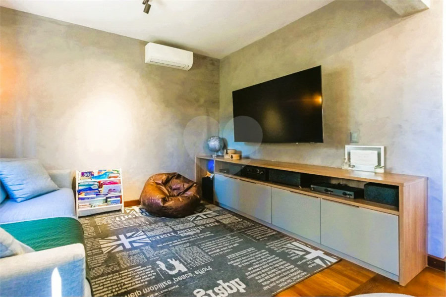 Vila Clementino - Apartamento reformado | 186 m² | 3 suítes | 3 vagas livres