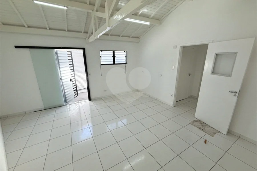 Prédio Comercial de Alto Padrão em Localização Nobre