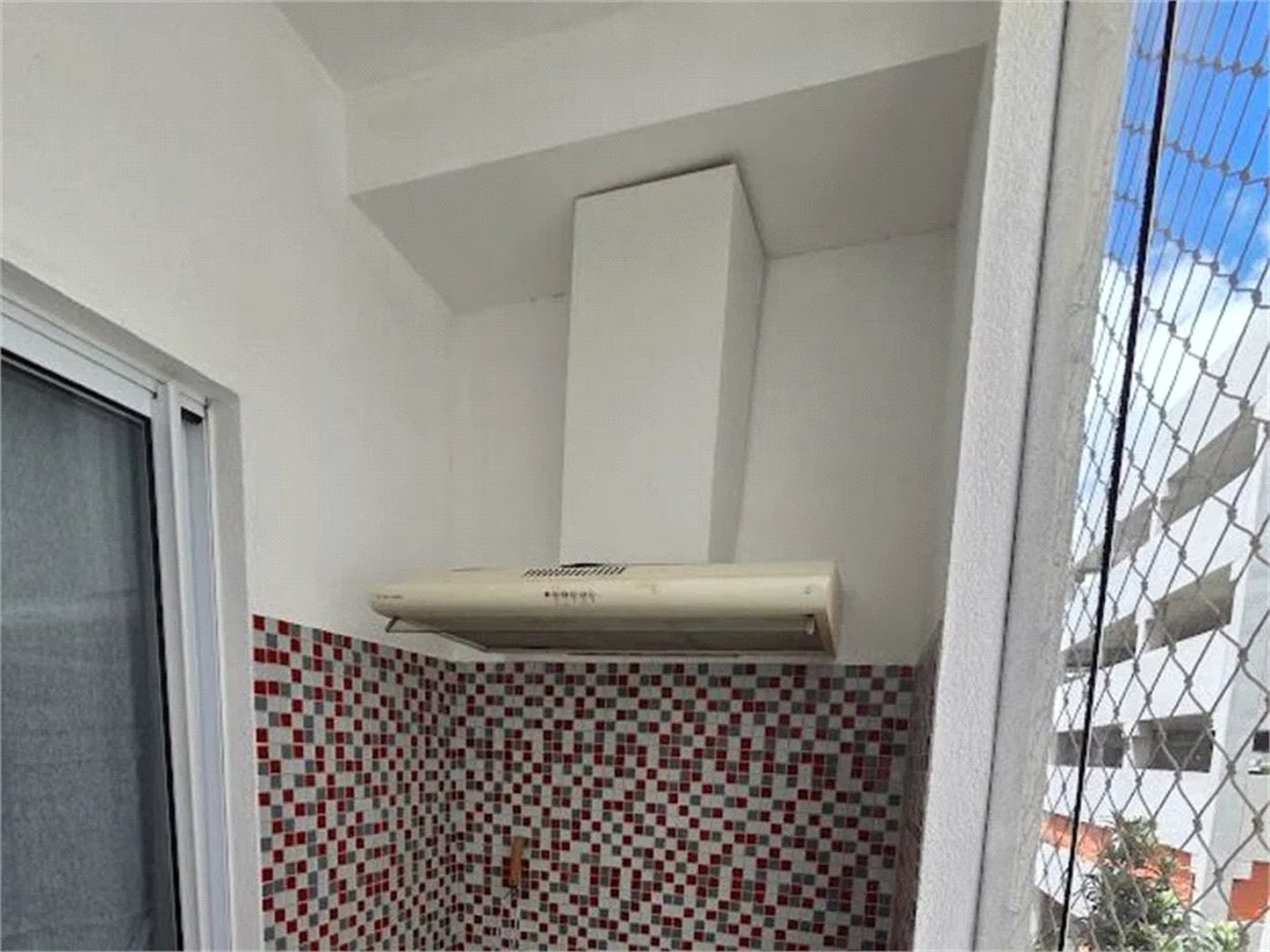 APARTAMENTO RECÉM-REFORMADO COM LAZER COMPLETO EM COTIA