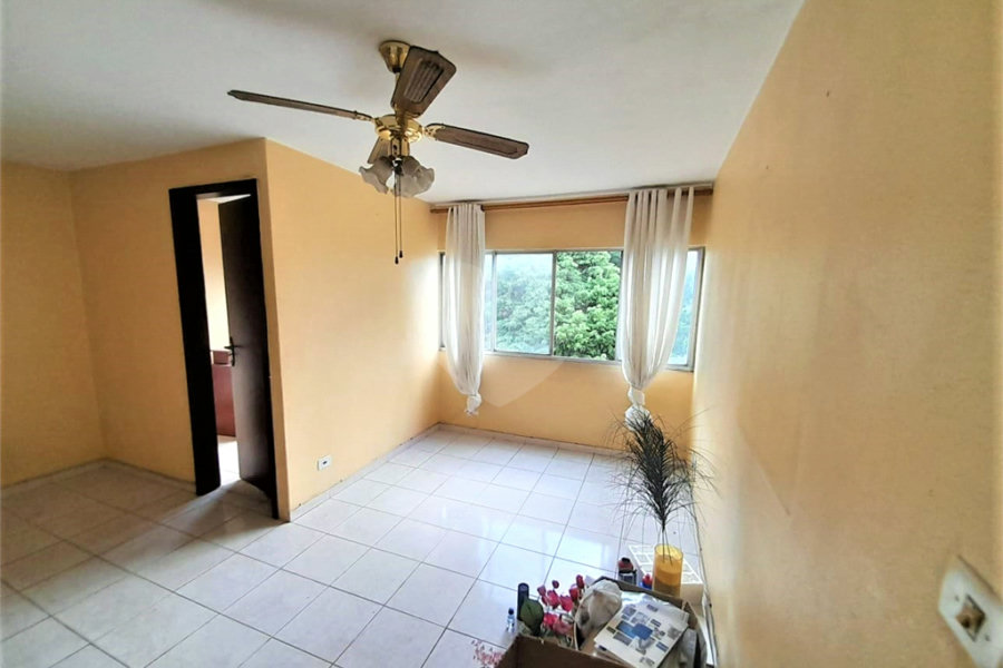 Apartamento 65 m2. Região Tucuruvi . - 2 Dormitórios 2 Banheiros. Area de Serviço.
