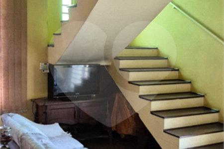Casa Sobrado com varandas