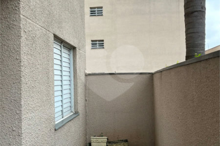 Avenida Tiradentes apartamento no térreo