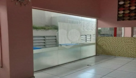 Imóvel térreo com mezanino, com 63,54 m² Edif. Lex Offices.