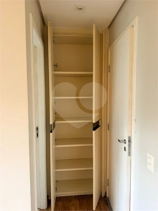Apartamento à venda com 3 suítes em Vila Mariana, São Paulo, SP
