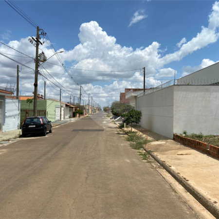 Terreno com 250,00 m² de área total.