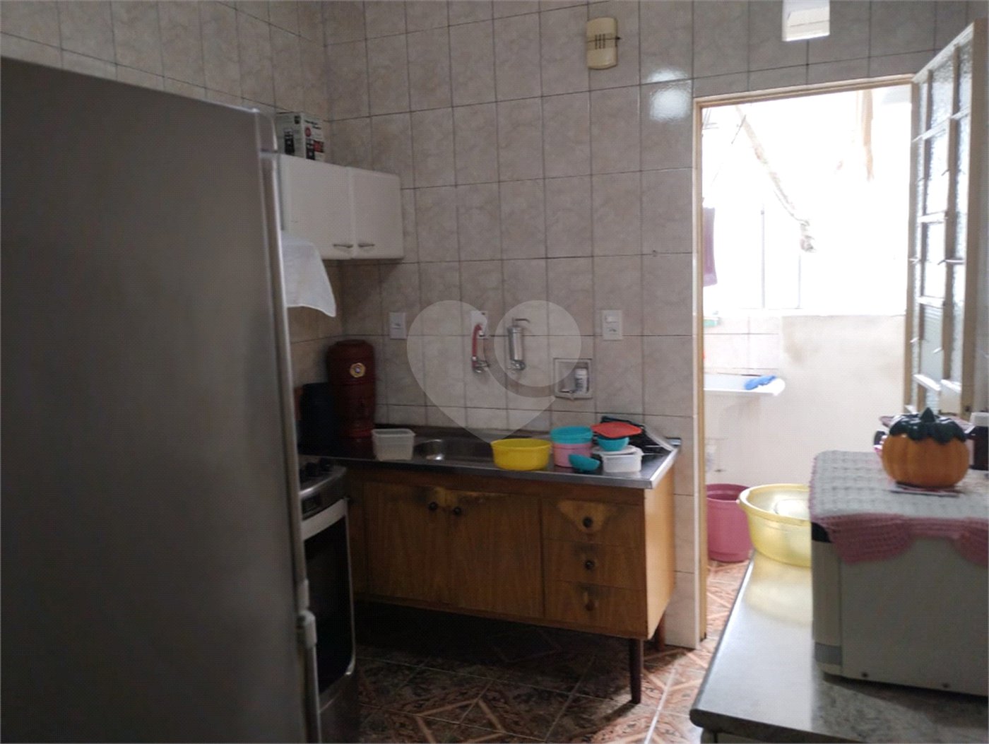 Apartamento 2 dormitórios sendo uma suíte próximo as estações Anhangabaú, Bela Vista e do metrô