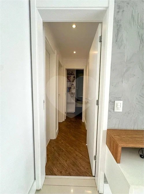 Apartamento de 106 m² no Auge Home Resort, porteira fechada, com 3 dormitórios, 1 suíte, varanda gourmet, 2 vagas, depósito e lazer completo.