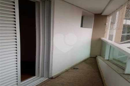 Lindo Apto Edifício Raquel Venda com Sacada gourmet.com 03 dormitórios 01 suíte
