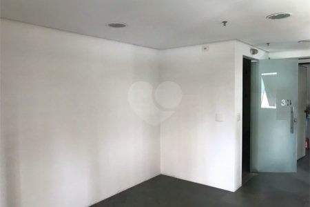 Sala comercial à venda no Paraíso