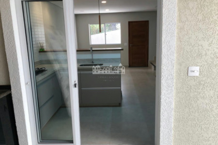 Casa à venda com 2 quartos em Jardim Imperial, Atibaia, SP