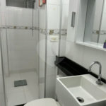 Apartamento amplo com 02 dormitórios, 01 suíte