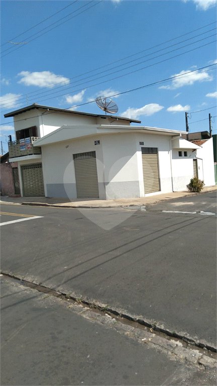 Casa à Venda no bairro Jacobucci!