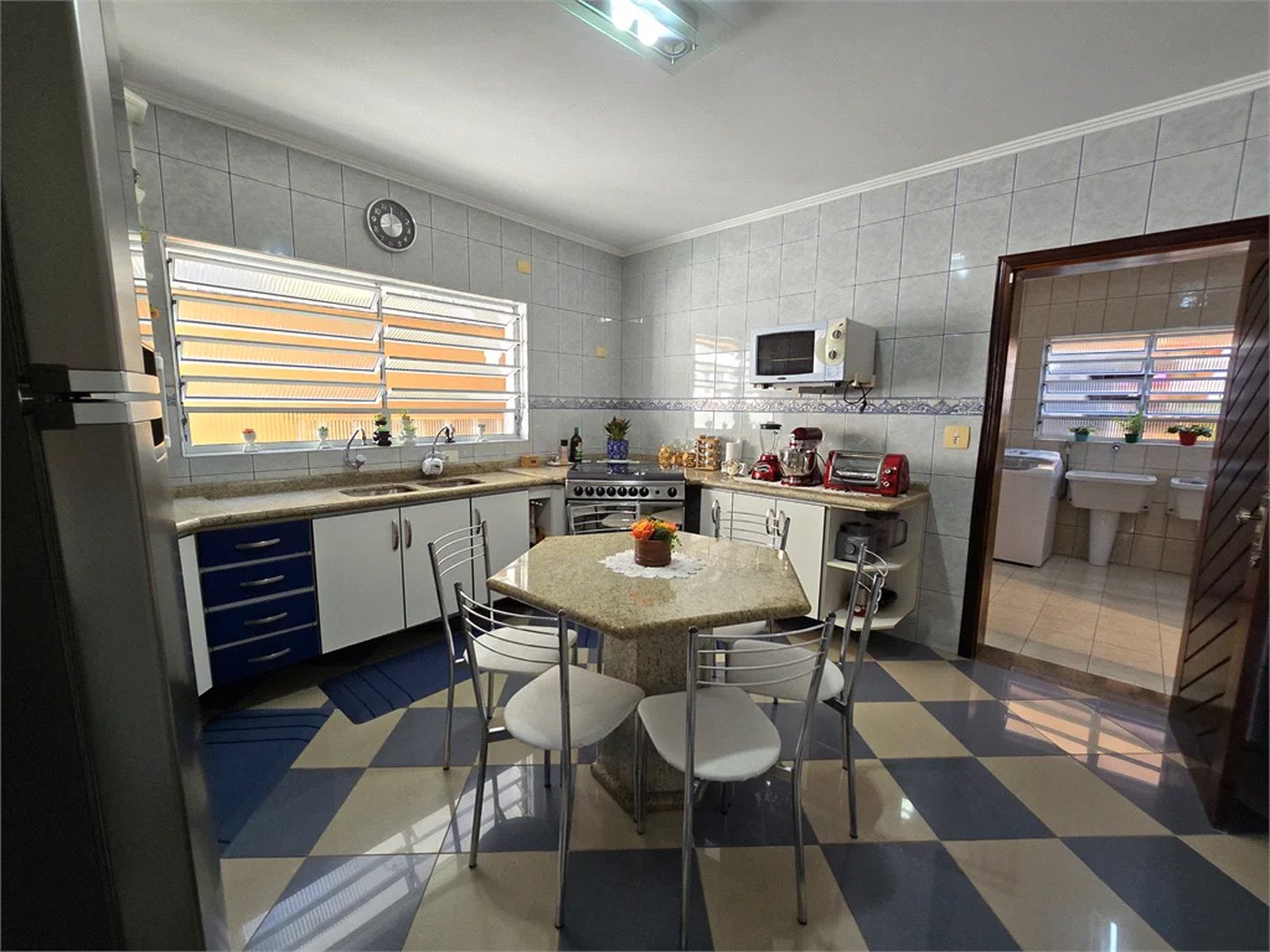 Sobrado à venda com 4 quartos, sendo 1 suíte,  em Vila Jaguara, São Paulo, SP
