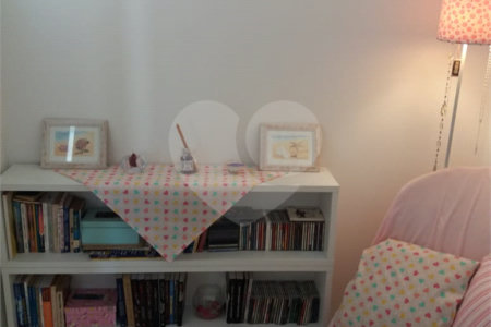 Apartamento à venda com 3 quartos, sendo 1 suíte, em Bom Retiro, São Paulo, SP