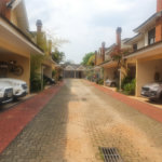 Casa à venda com 4 quartos, sendo 2 suítes,  no condomínio Lake Louise, São Paulo - SP