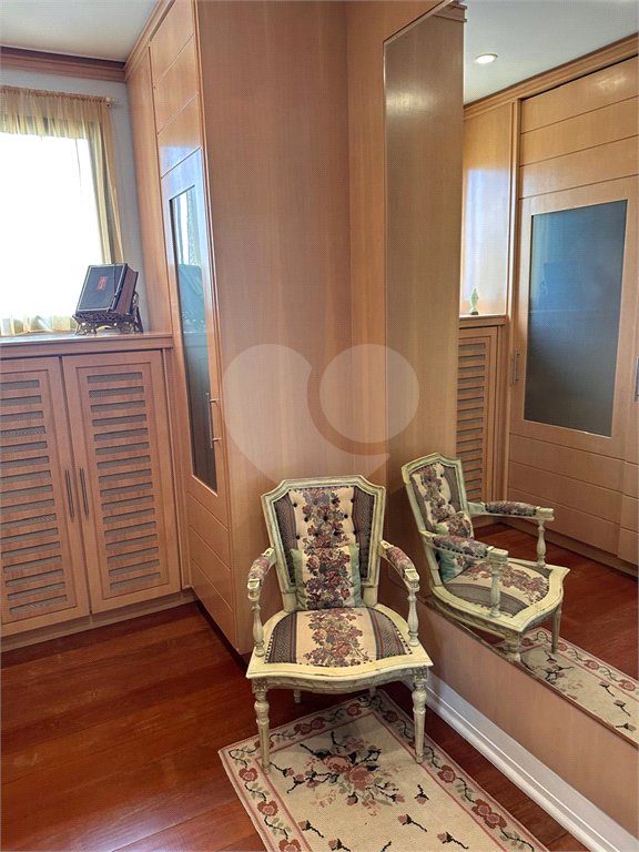 Sobrado à venda com 7 quartos, sendo 6 suítes, em Jurerê Internacional, Florianópolis, SC
