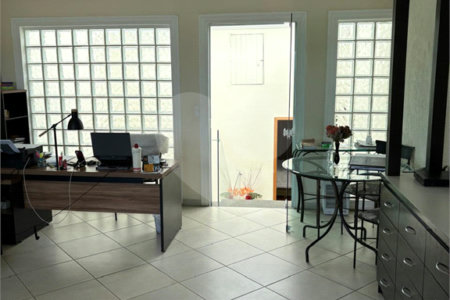 Casa à venda com 4 suítes em Vila Lavínia, Mogi das Cruzes, SP