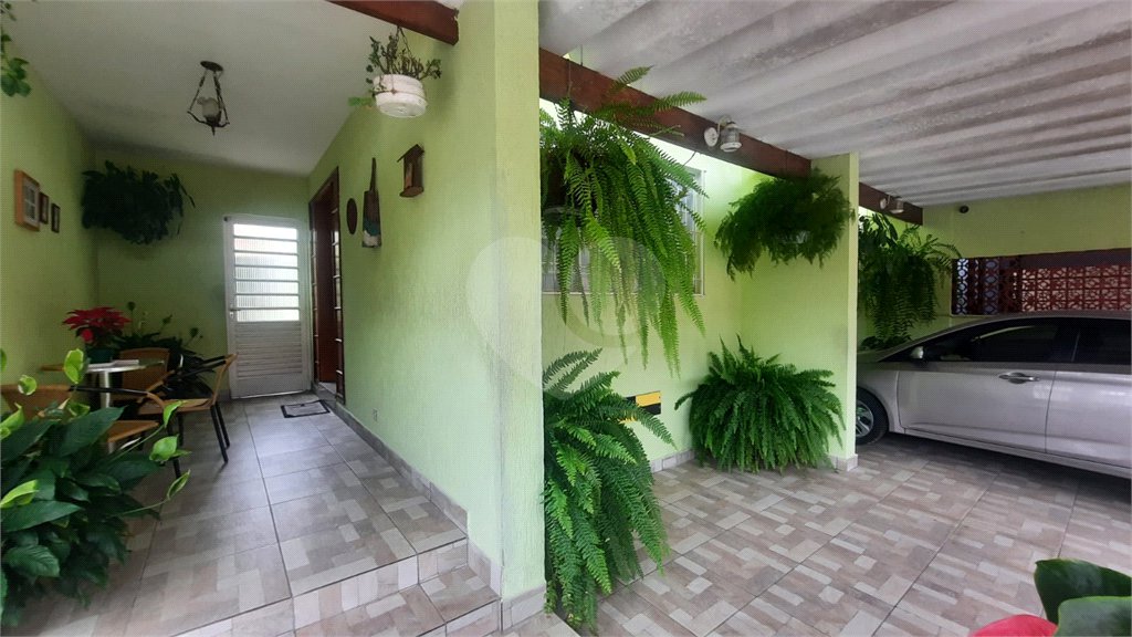 Casa à venda com 4 quartos, sendo 1 suíte,  em Vila Rosália, Guarulhos, SP