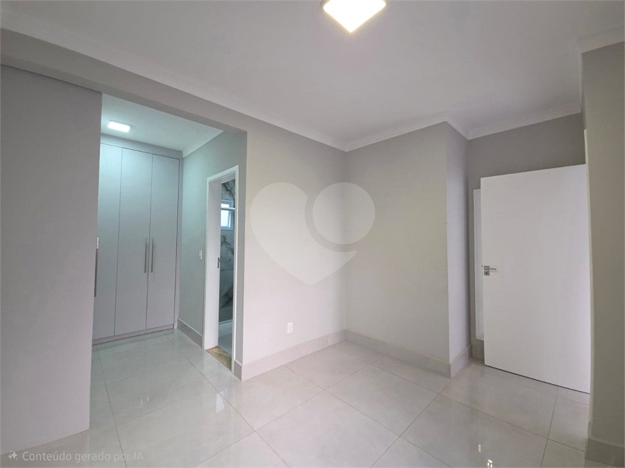 Casa à venda com 2 quartos, sendo 1 suíte, no condomínio Horto Florestal II, Sorocaba - SP