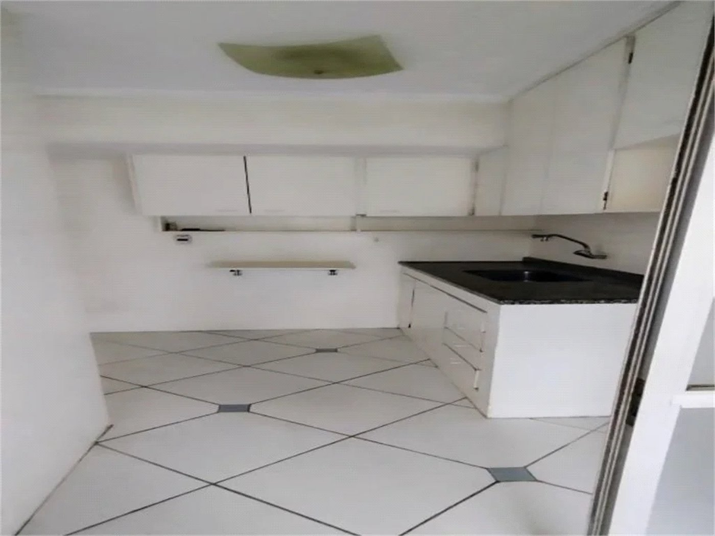 Apartamento à venda com 2 quartos, sendo 1 suíte,  em Jardim Parque Morumbi, São Paulo, SP