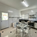 Casa à venda com 5 quartos, sendo 3 suítes,  no condomínio Village Saint Charbel, Araçoiaba da Serra - SP