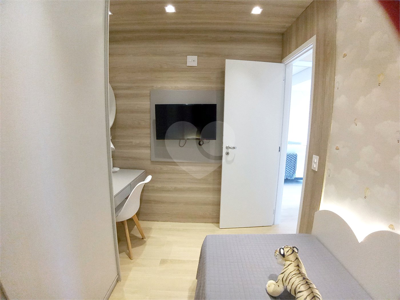 Apartamento à venda com 2 quartos, sendo 1 suíte, em Santa Teresinha, São Paulo, SP