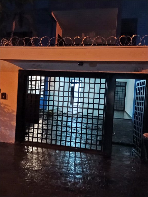Casa à venda com 5 quartos, sendo 1 suíte, em Residencial e Comercial Palmares, Ribeirão Preto, SP